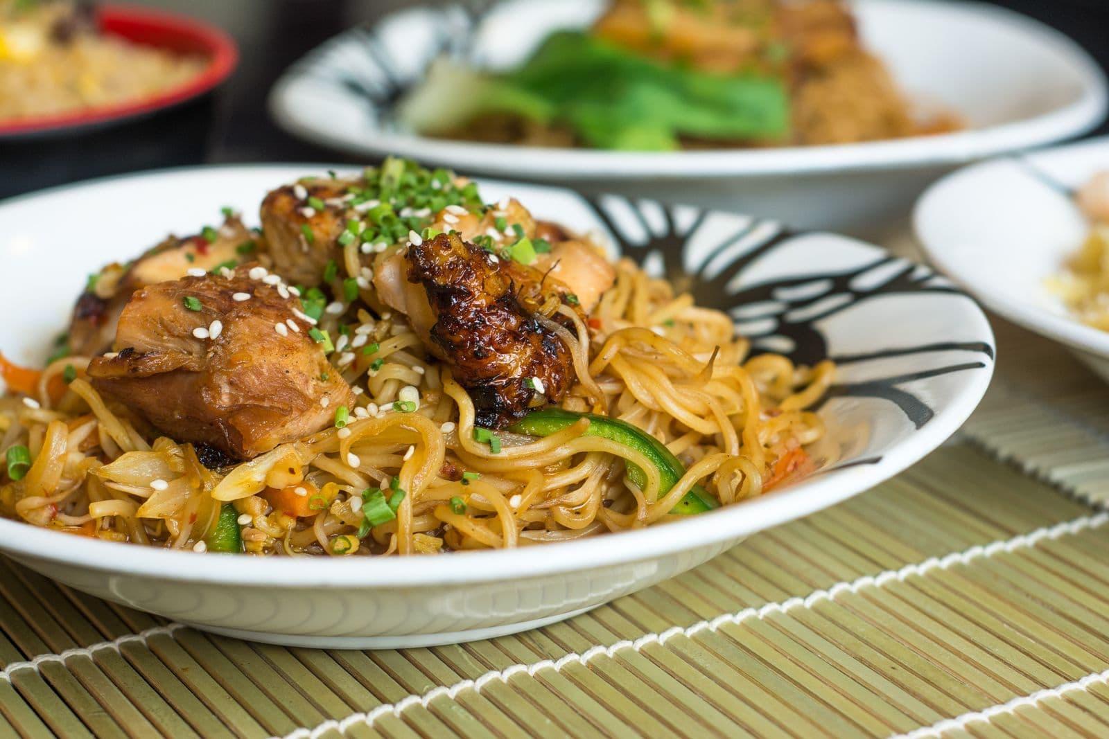Peanut chicken noodles with cabbage